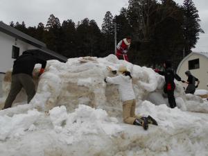 雪像づくり1
