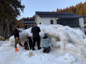雪像づくり5