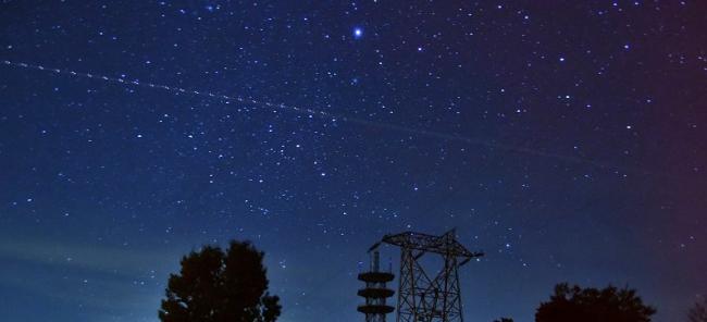 魚沼スカイラインから見渡す星空