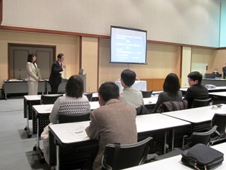 調査研究発表の写真2