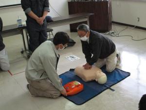 心肺蘇生（胸骨圧迫）の訓練
