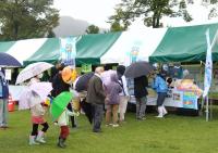 画像 JA北魚沼大農業祭での魚沼産牛乳の無料配布の様子