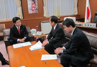 加藤大臣との懇談の様子の画像