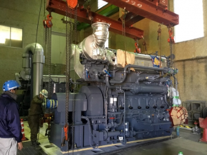 本所排水機場　原動機据付工事の状況