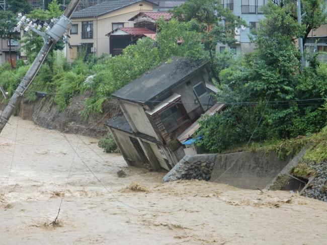 平成23年7月新潟・福島豪雨04