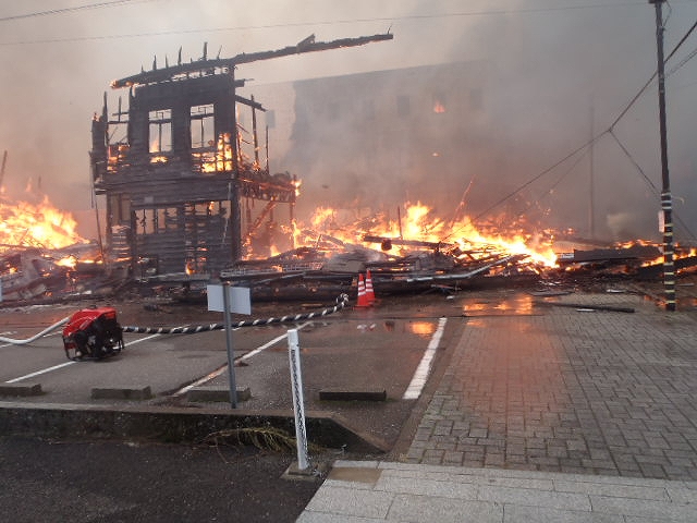 糸魚川市大規模火災03