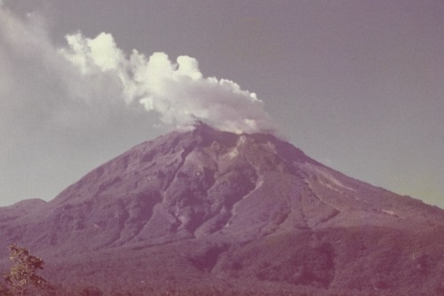 焼山火山500×334