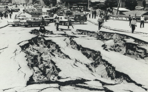 新潟地震の画像