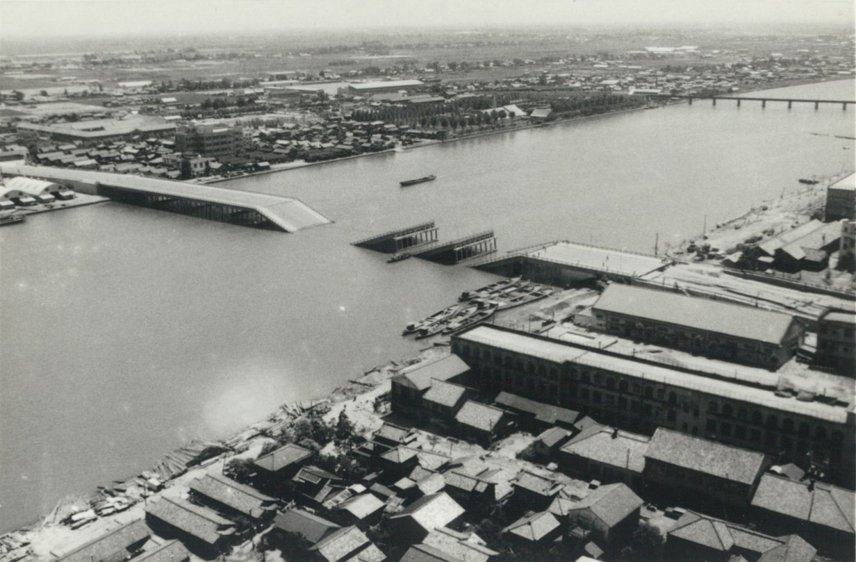 崩れた昭和大橋