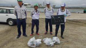 港内清掃の写真です。