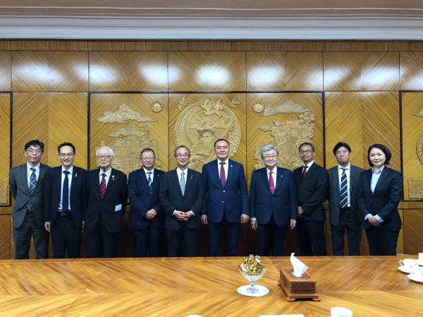 モンゴル国前第一副首相ガントゥムル氏との会談