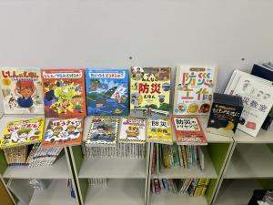 新しくなった本棚