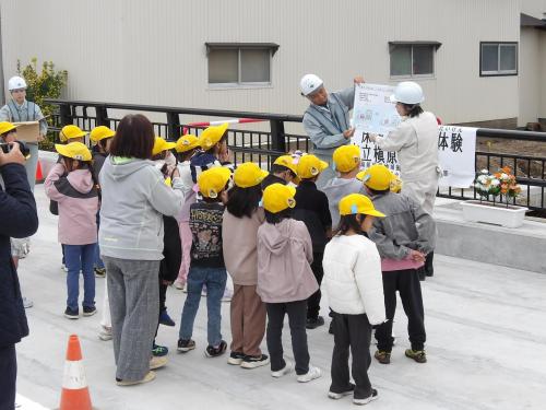 見学会の様子２