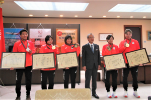 表彰式（知事室）の画像