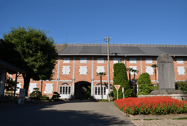 富岡製糸場と絹産業遺産群の画像