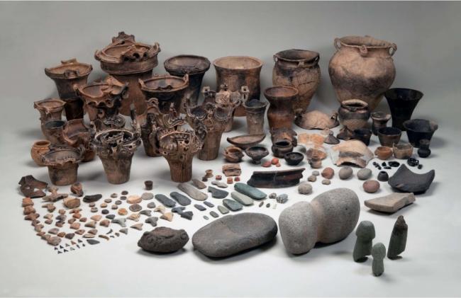 野首遺跡出土品