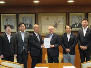 自由民主党写真
