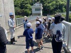 天端での説明状況