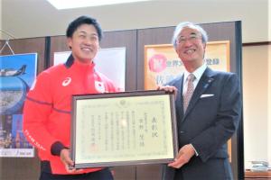 表彰式（知事室）の画像