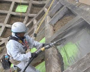 空洞を充填するメンテナンス工事（宮花町1区地区）