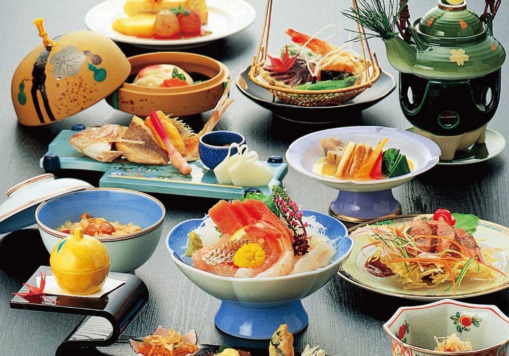 おすすめメニュー　季節のコース料理
