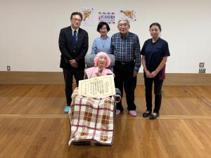 敬老事業