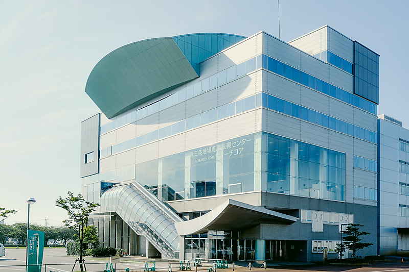 燕三条地場産業振興センター　リサーチコア7階　マルチメディアホールの画像