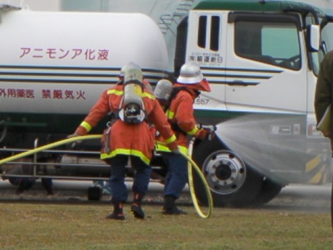 毒性ガスの除害活動の画像