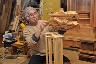 三条仏壇の製作工程の画像