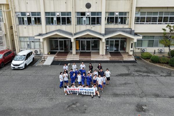 集合写真（新発田市立佐々木中学校２年生のみなさん）