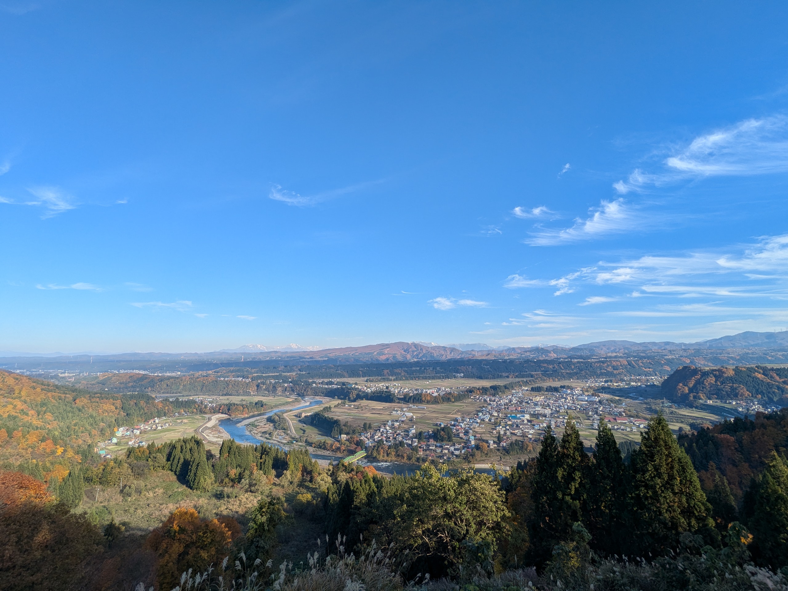 川の展望地(津南町)