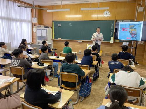 座学の様子（新潟小学校）