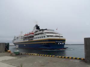 Heritage Adventurerの寄港の様子(1)