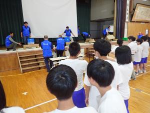 段ボール橋実習4
